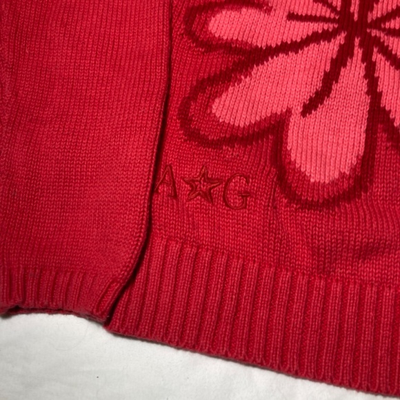 American girl, red and pink flower sweater - Picture 2 of 3